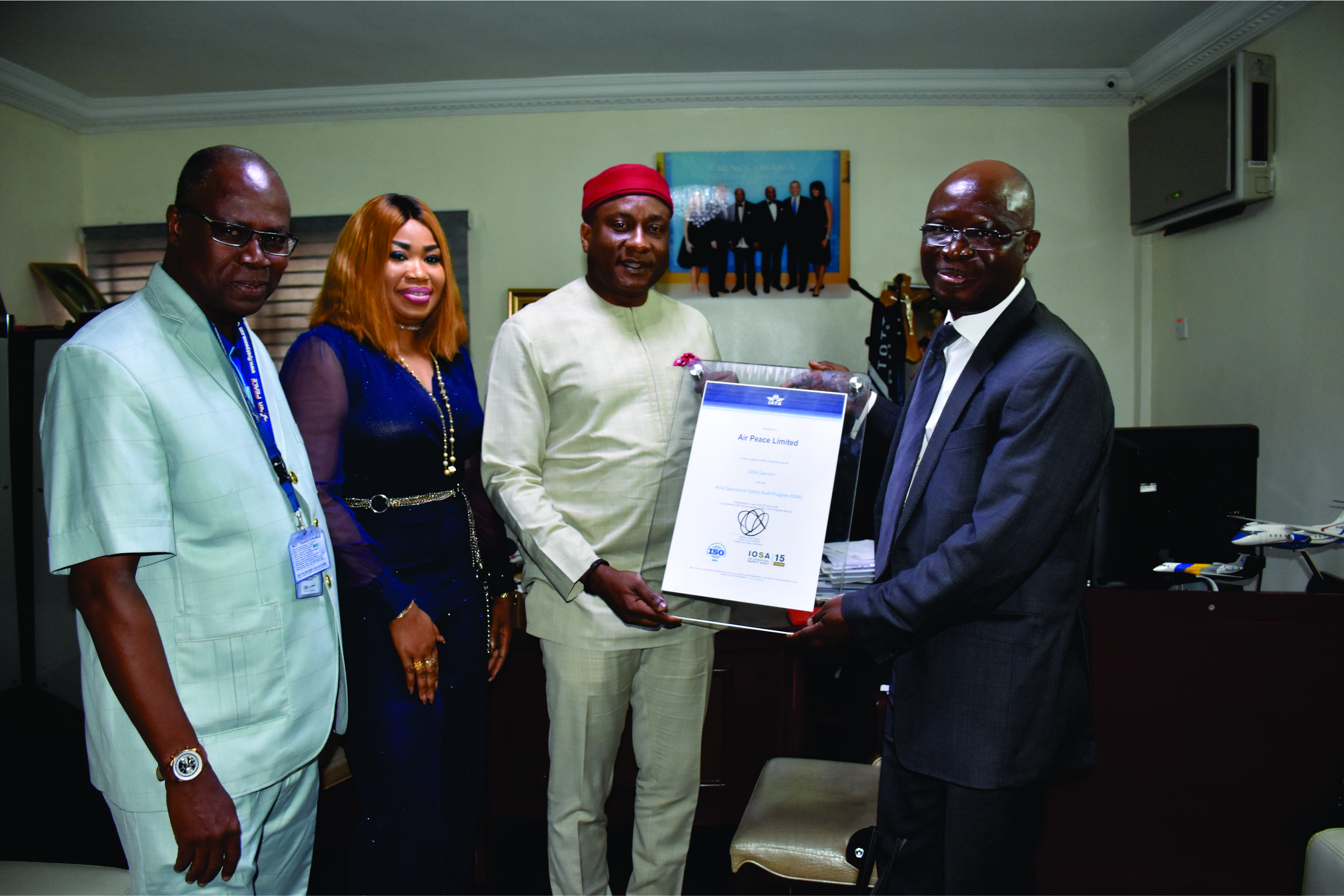 Air Peace Chairman/Chief Executive Officer, Mr. Allen Onyema (3rd left) receiving the airline’s IATA Operational Safety Audit renewal certificate from IATA Area Manager (South West Africa), Dr. Samson Fatokun at the carrier’s corporate headquarters in Lagos on Friday, while Air Peace Chief Operating Officer, Mrs. Oluwatoyin Olajide and Director of Flight Operations, Capt. Wellington Eyimina look on