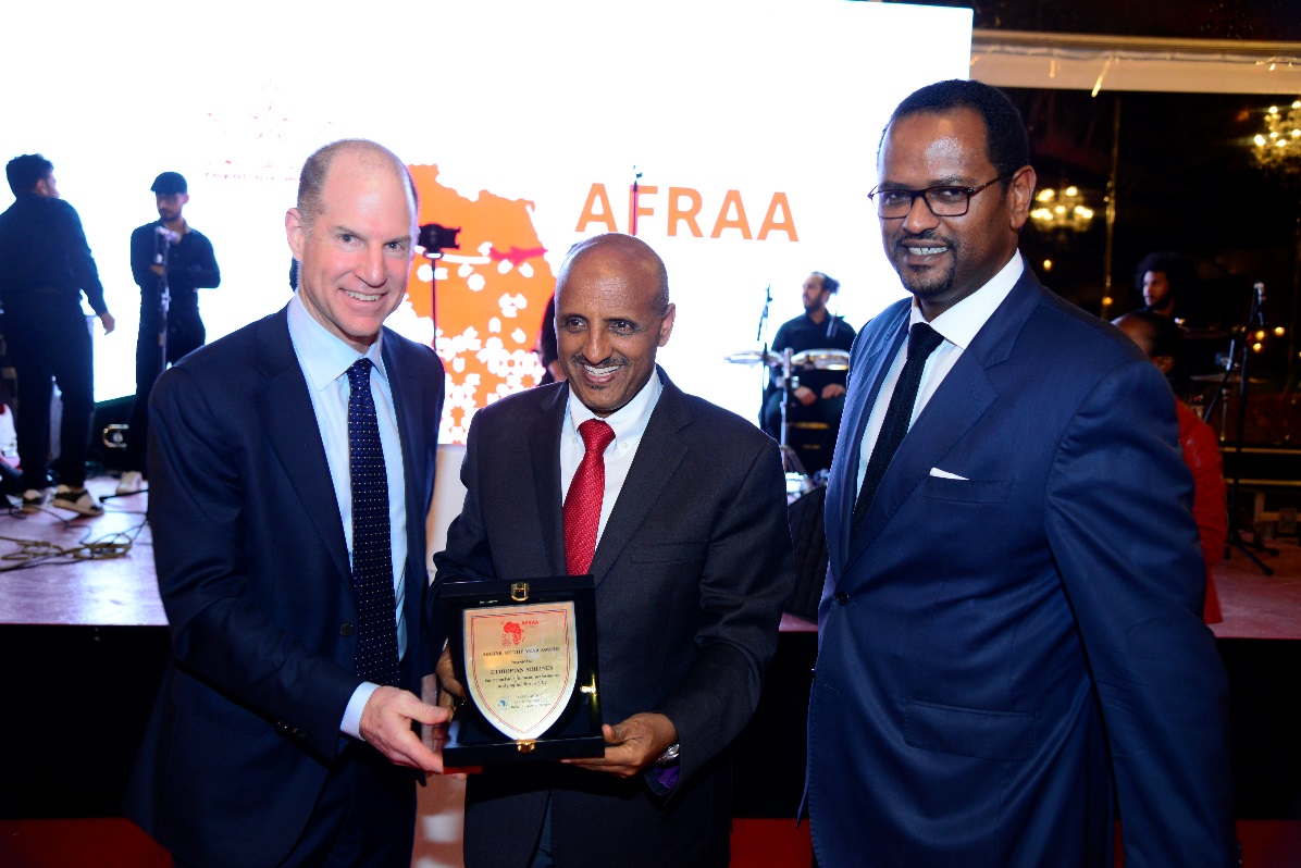 GCEO Ethiopian Airlines Mr. Tewolde GebreMariam (Middle) receiving the award